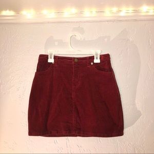 ✨ red, velvet feeling mini skirt from forever 21